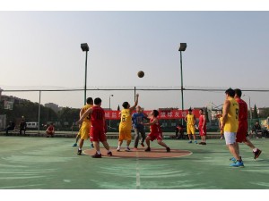 桐城监理队与市超越队篮球联谊赛